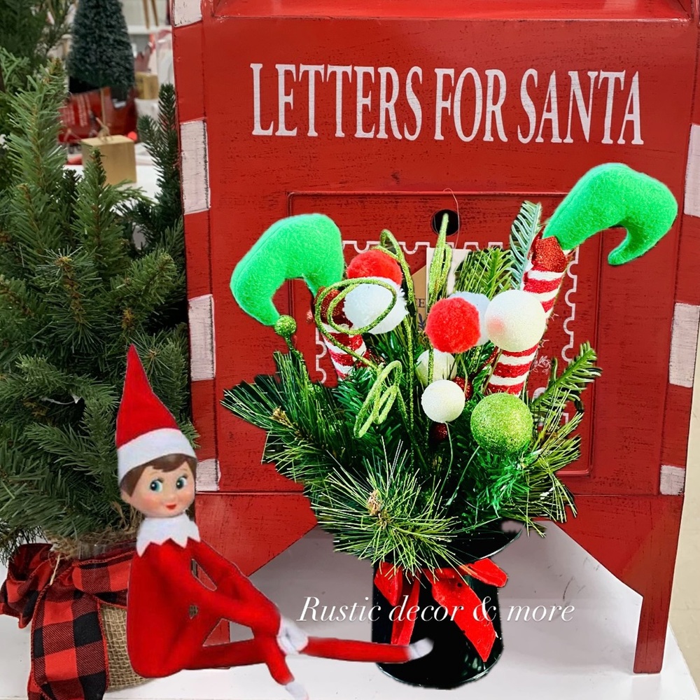 Festive Top Hat With Green And Red Accent Holiday Decor Arrangement